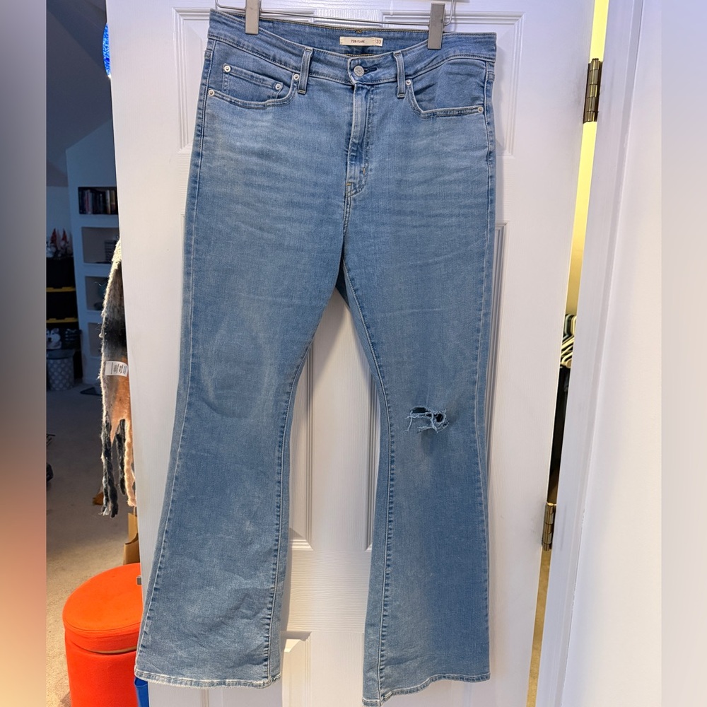 Levi's 33x34 Women's Light Blue Boot Cut Jeans